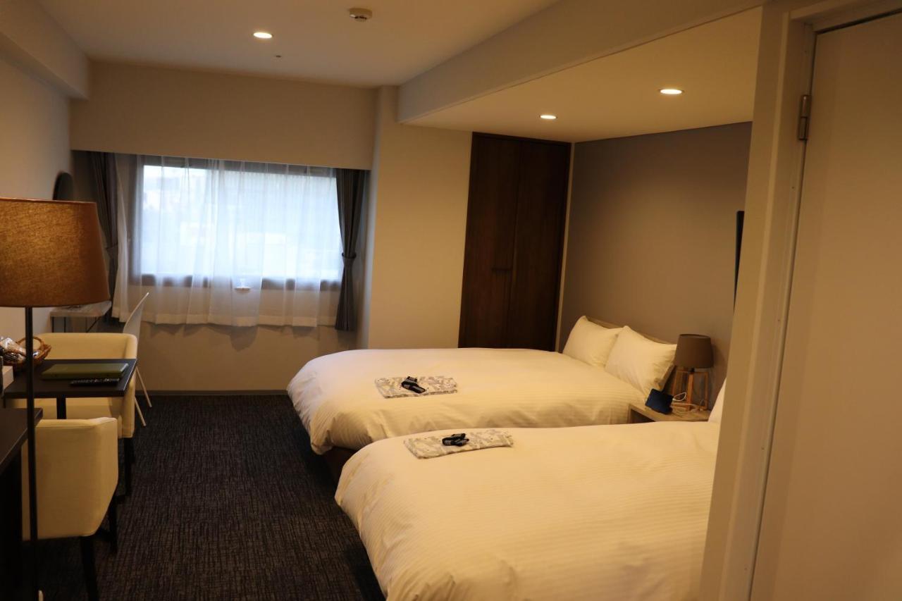 Hotel Plaza Umeshin Kitashinchi Osaka Bagian luar foto